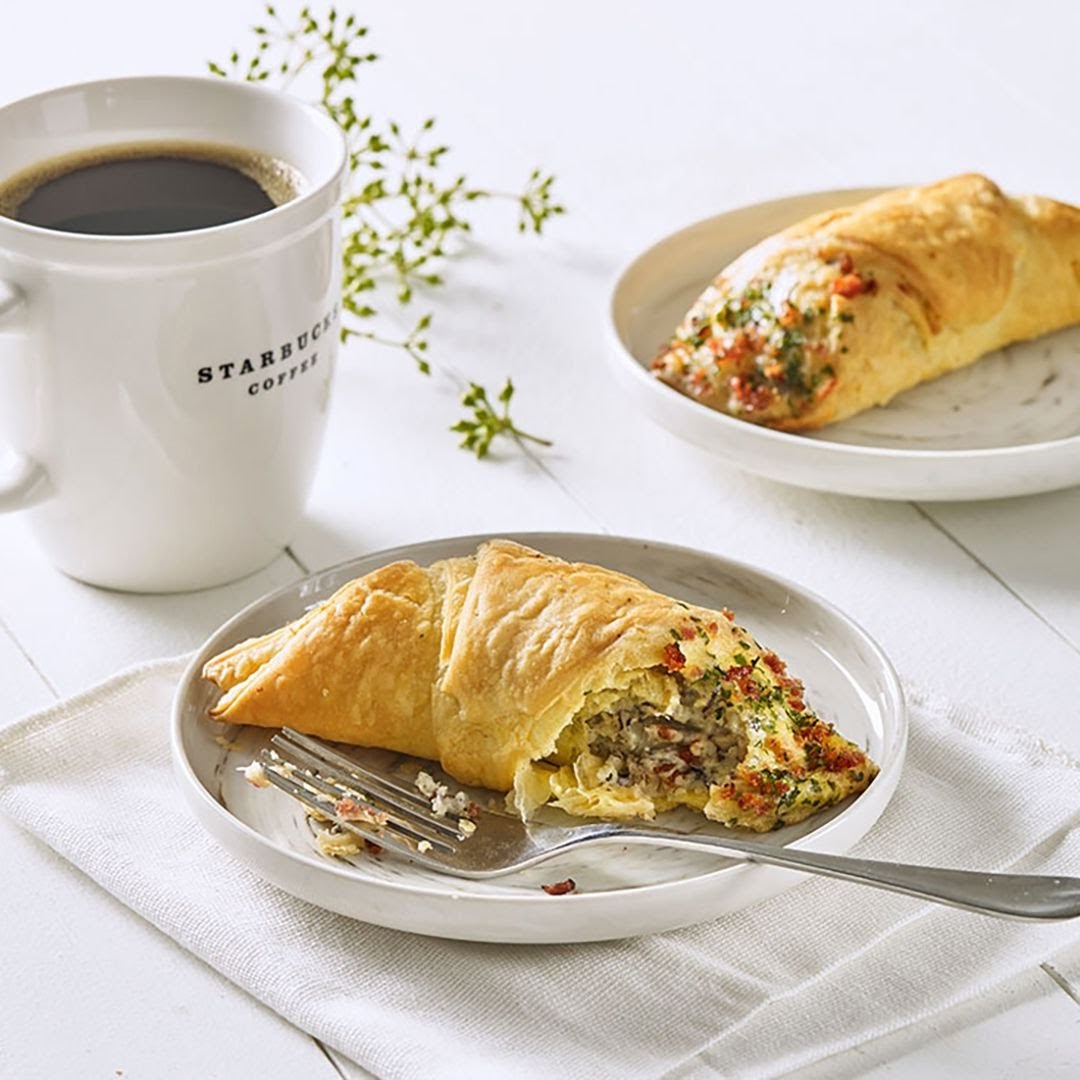 Starbucks Seletar Mall-3