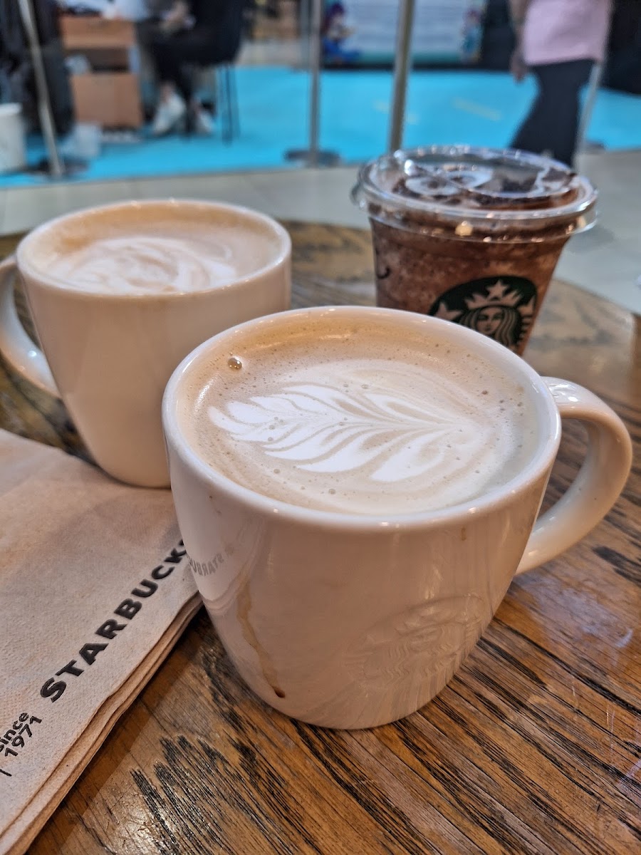 Starbucks Seletar Mall-5