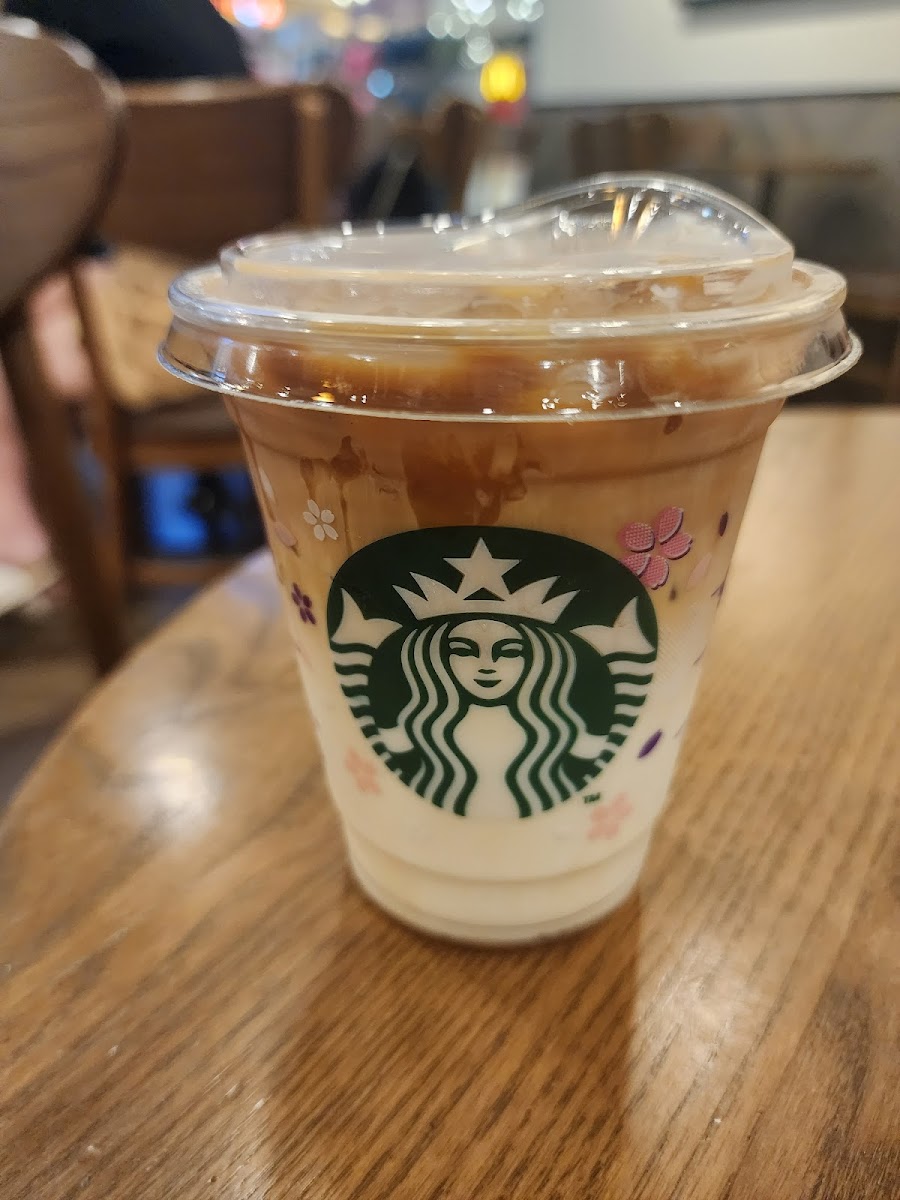 Starbucks Seletar Mall-6